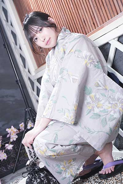 華女 看板モデル