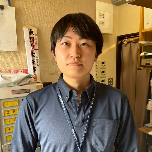スタッフ紹介05